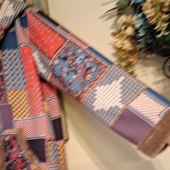 Colorful Patchwork Puffer Coat with Faux  Fur Trim. NWOT Size Large - Picture 6 of 17